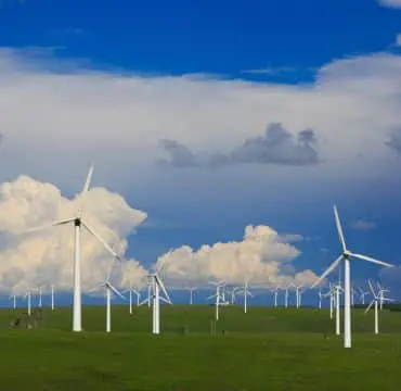 Lire la suite à propos de l’article Études de projets éoliens : TSPS accompagne les installations de mâts de mesure